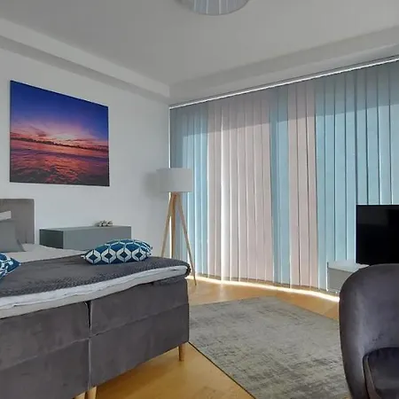 Apartment Ringi Rannakivi Residents With Private Parking