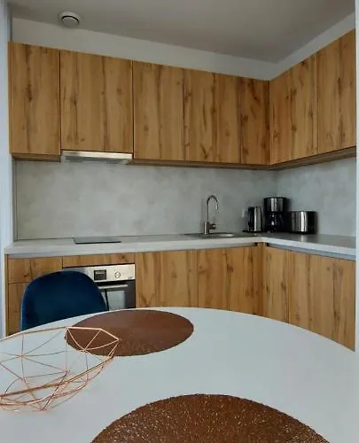 Ringi Rannakivi Residents With Private Parking *